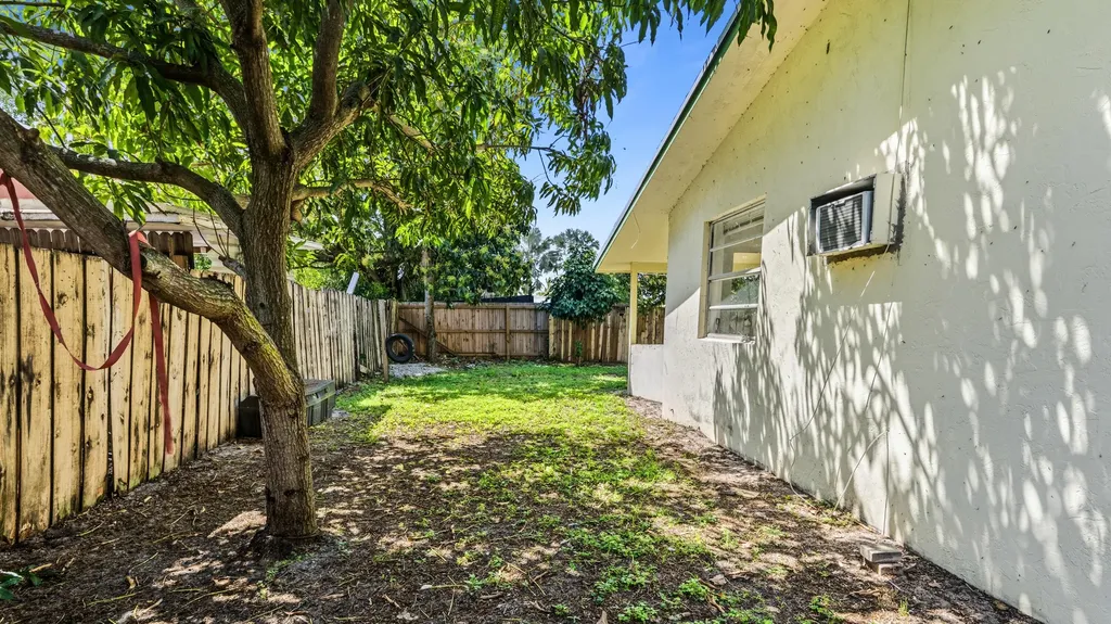 4453 Stevens Road Lake Worth Beach FL 33461
