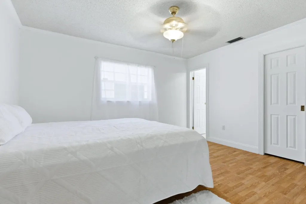 10691 NW 26th Place Sunrise FL 33322