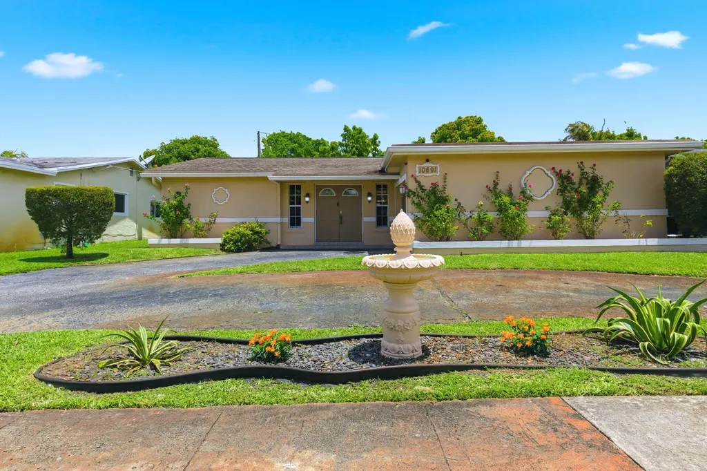 10691 NW 26th Place Sunrise FL 33322