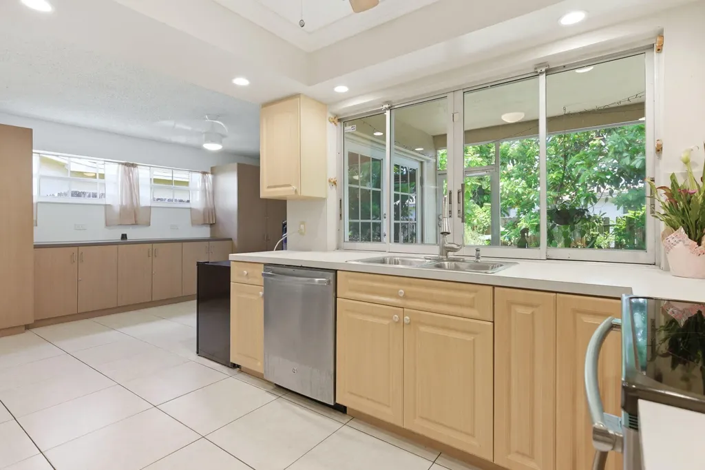 10691 NW 26th Place Sunrise FL 33322