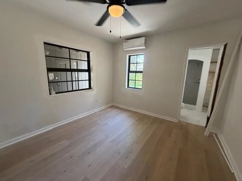 521 48th Street West Palm Beach FL 33407
