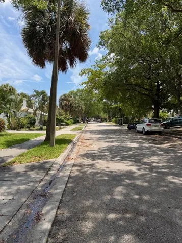521 48th Street West Palm Beach FL 33407