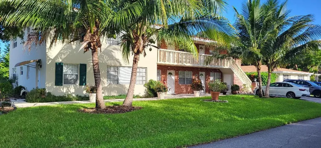 5240 NE 14th Way Fort Lauderdale FL 33334