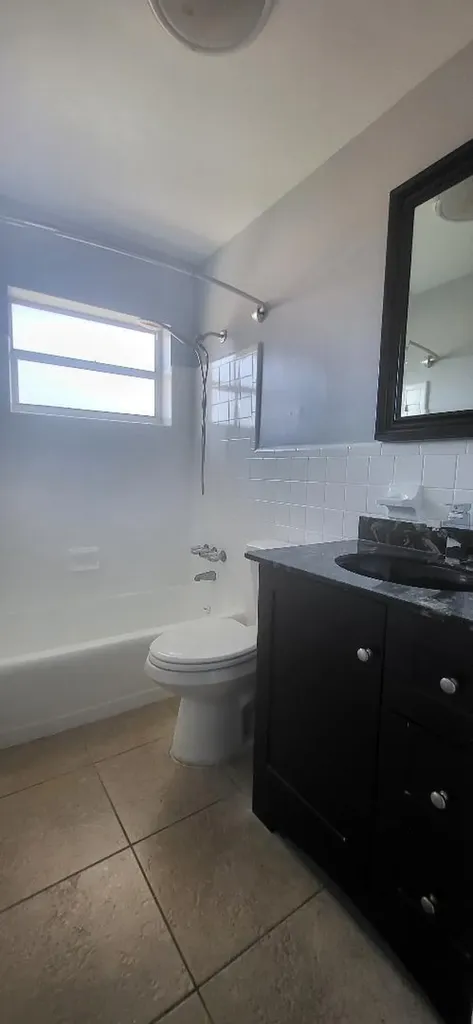5240 NE 14th Way Fort Lauderdale FL 33334