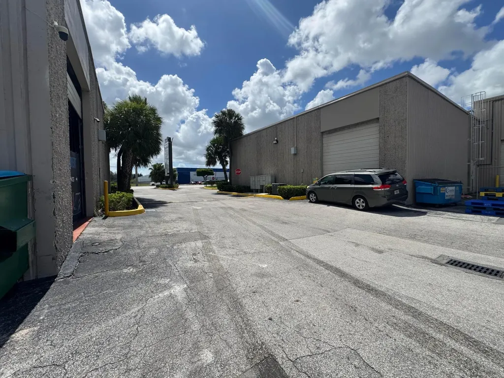 2710 NW 72nd Avenue Miami FL 33122
