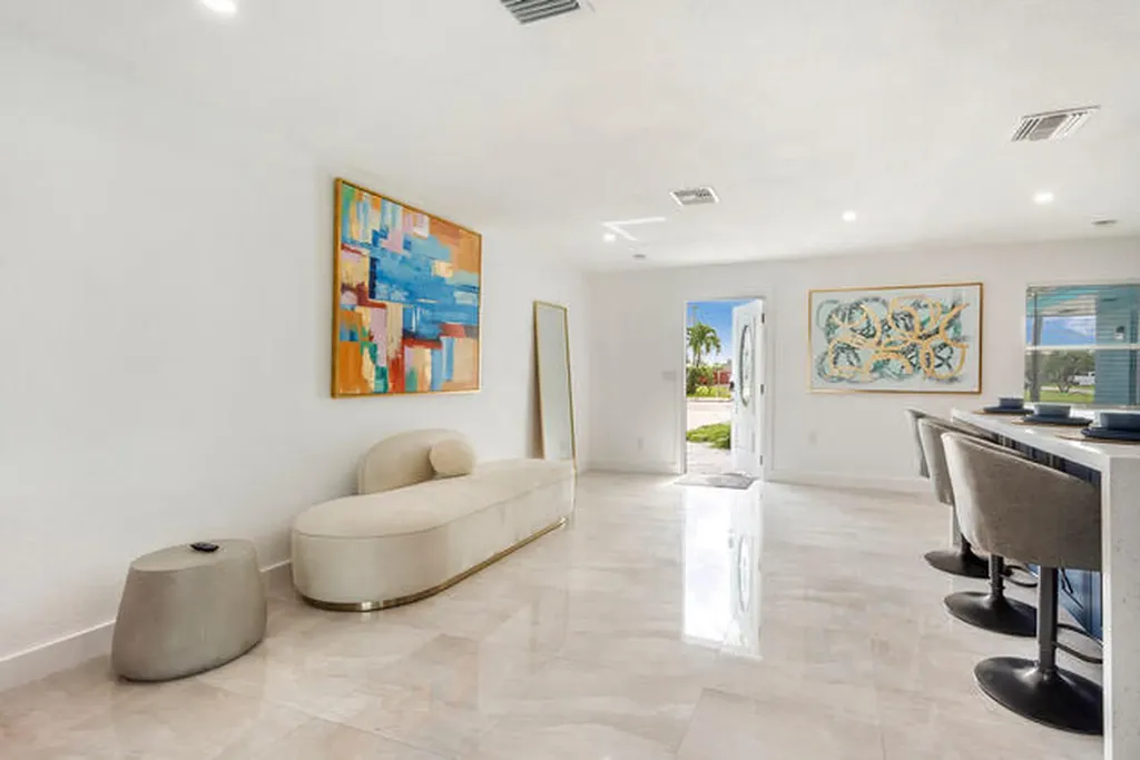 3131 Avenue H E Riviera Beach FL 33404