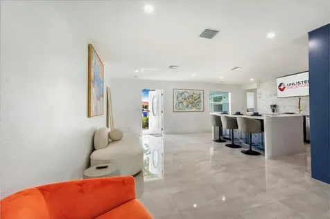 3131 Avenue H E Riviera Beach FL 33404