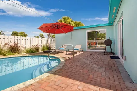 3131 Avenue H E Riviera Beach FL 33404
