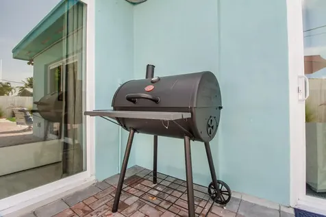 3131 Avenue H E Riviera Beach FL 33404