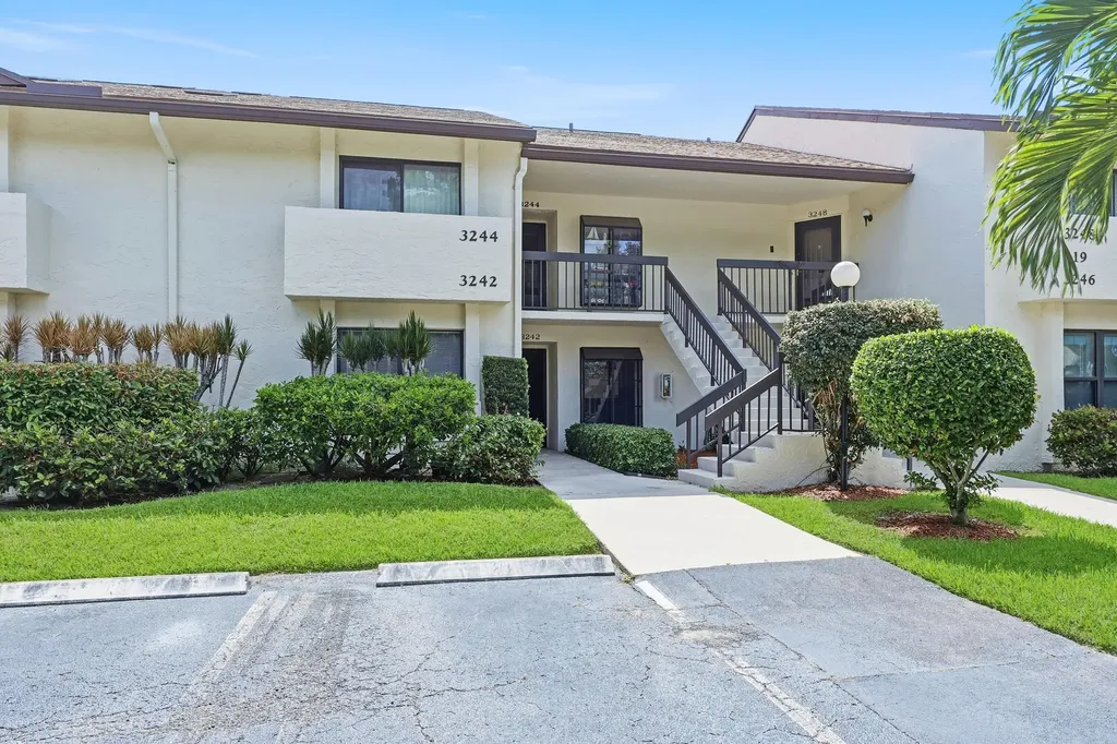 3242 Perimeter Drive Greenacres FL 33467