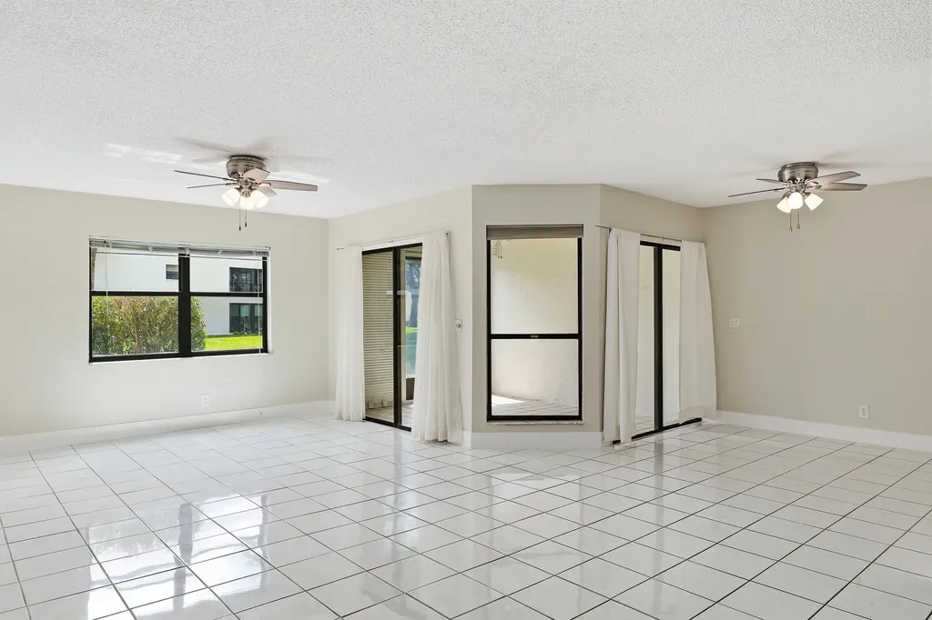 3242 Perimeter Drive Greenacres FL 33467
