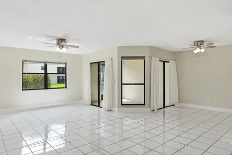 3242 Perimeter Drive Greenacres FL 33467