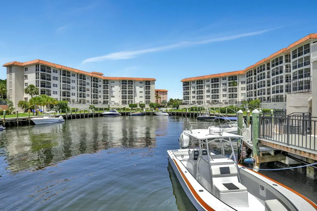 2871 N Ocean Boulevard Boca Raton FL 33431