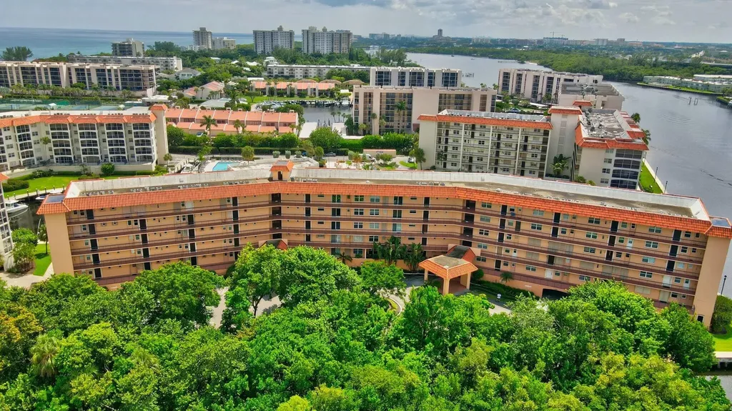 2871 N Ocean Boulevard Boca Raton FL 33431