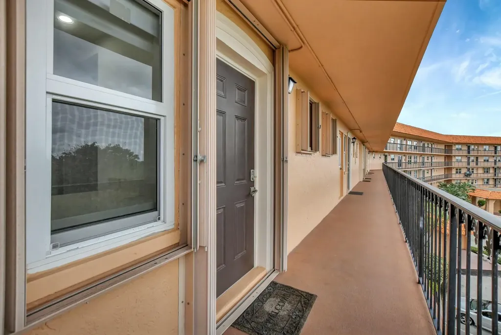 2871 N Ocean Boulevard Boca Raton FL 33431