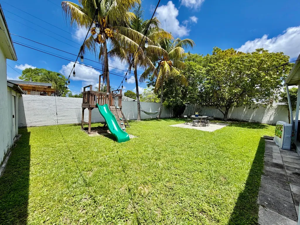114 SW 57th Court Miami FL 33144
