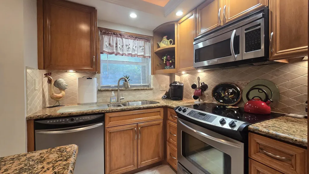 1161 Hillsboro Mile Hillsboro Beach FL 33062