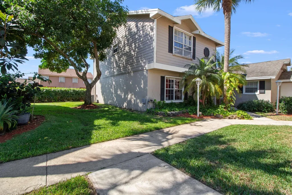 12212 NW 36th Place Sunrise FL 33323