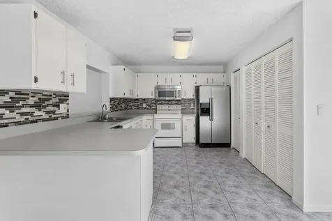 12212 NW 36th Place Sunrise FL 33323