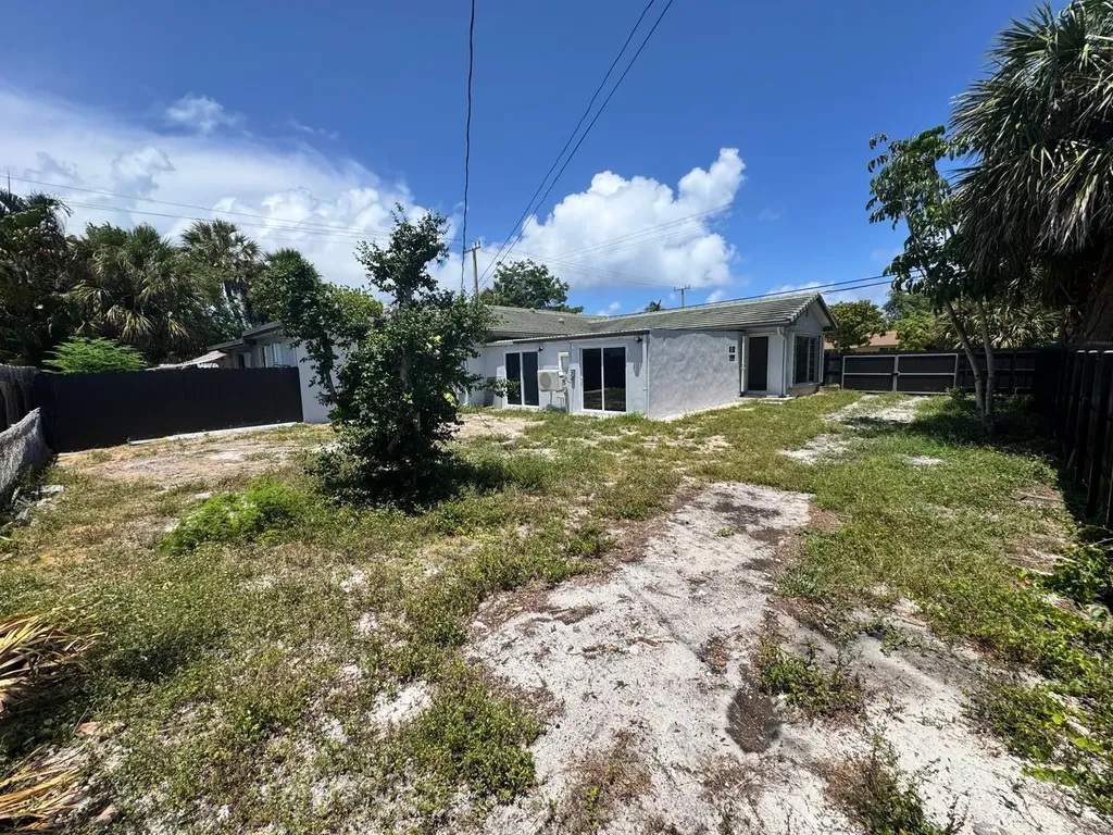 1101 S Seacrest Boulevard Boynton Beach FL 33435