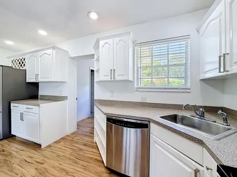 2000 NE 62nd Street Fort Lauderdale FL 33308