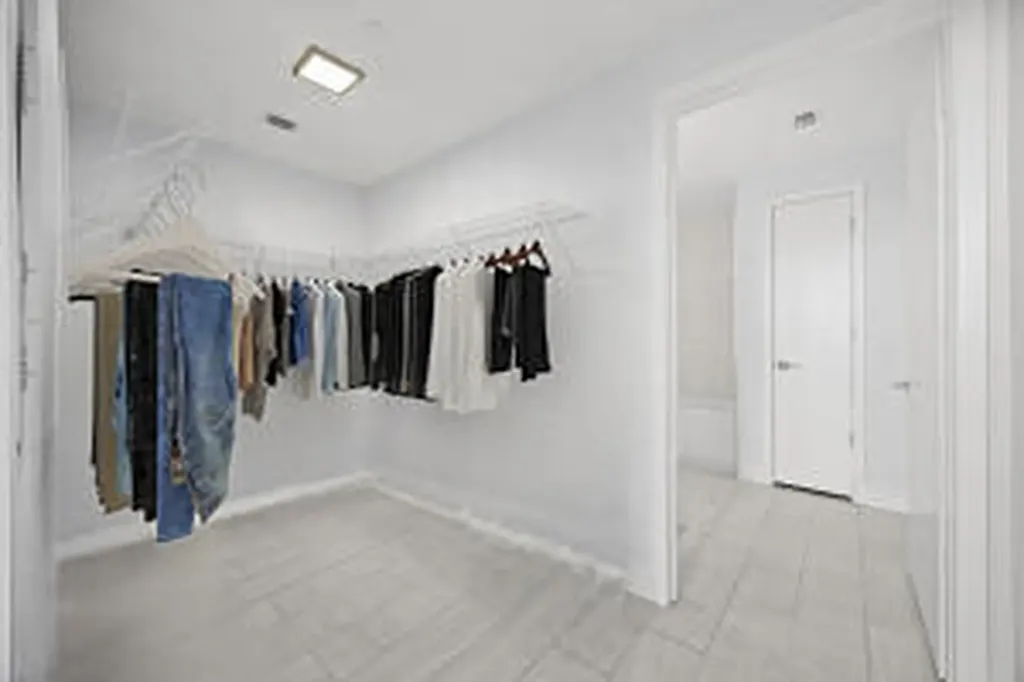 2000 Metropica Way Sunrise FL 33323
