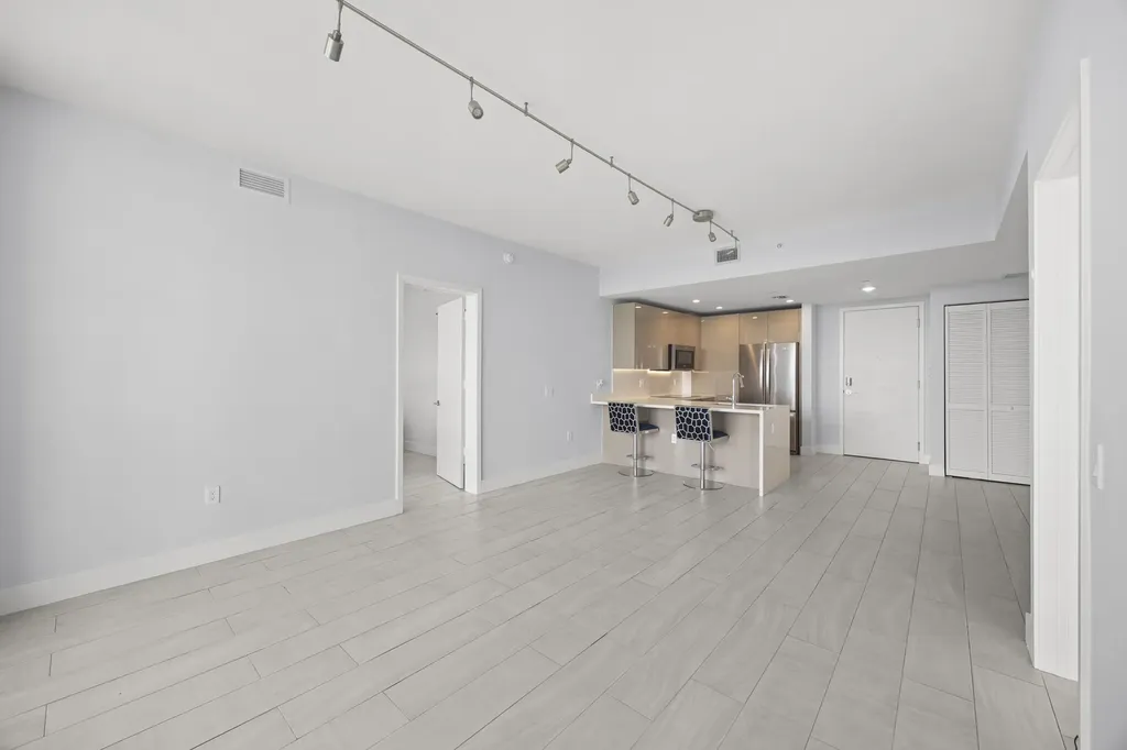 2000 Metropica Way Sunrise FL 33323