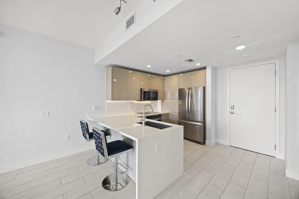 2000 Metropica Way Sunrise FL 33323