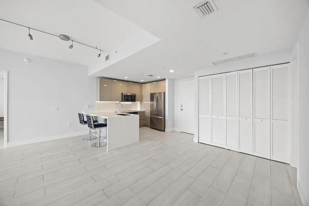 2000 Metropica Way Sunrise FL 33323