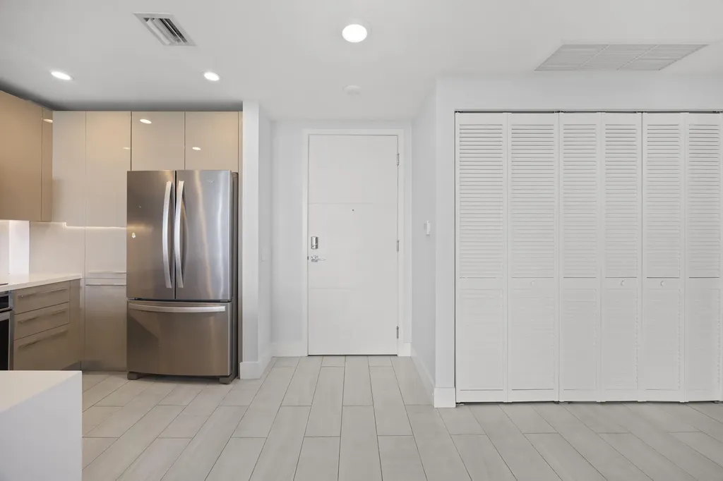 2000 Metropica Way Sunrise FL 33323