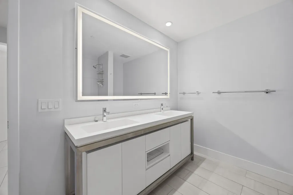 2000 Metropica Way Sunrise FL 33323