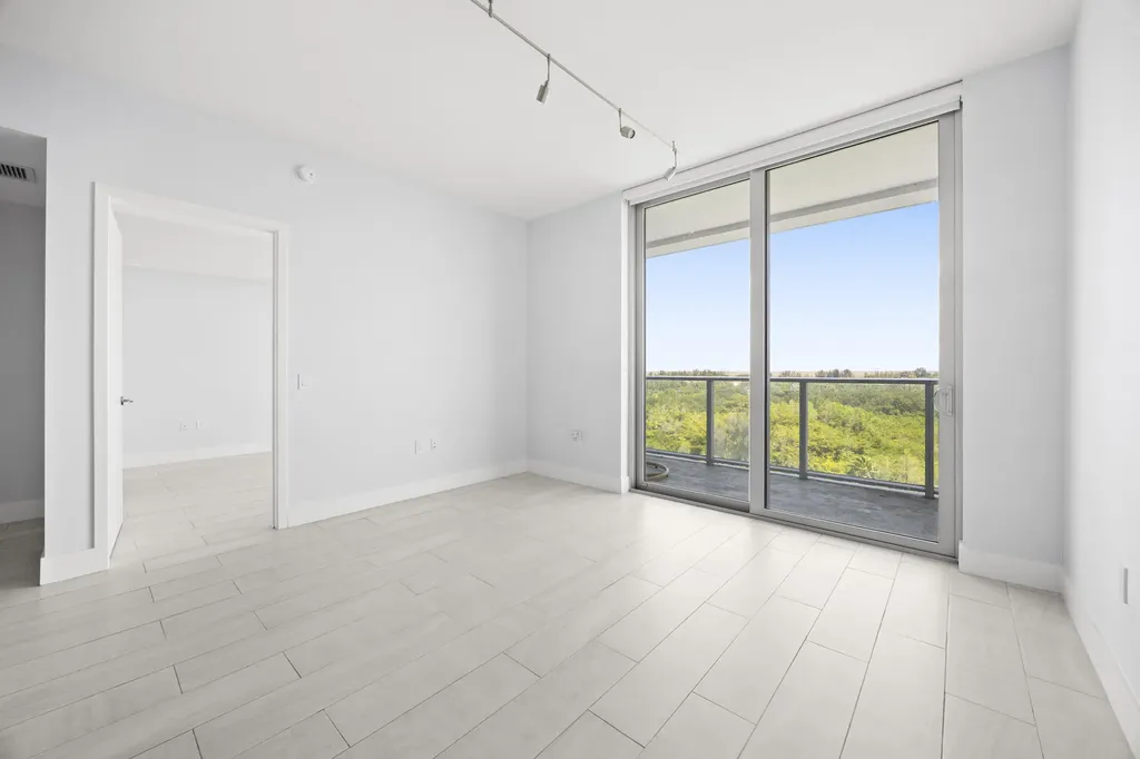 2000 Metropica Way Sunrise FL 33323