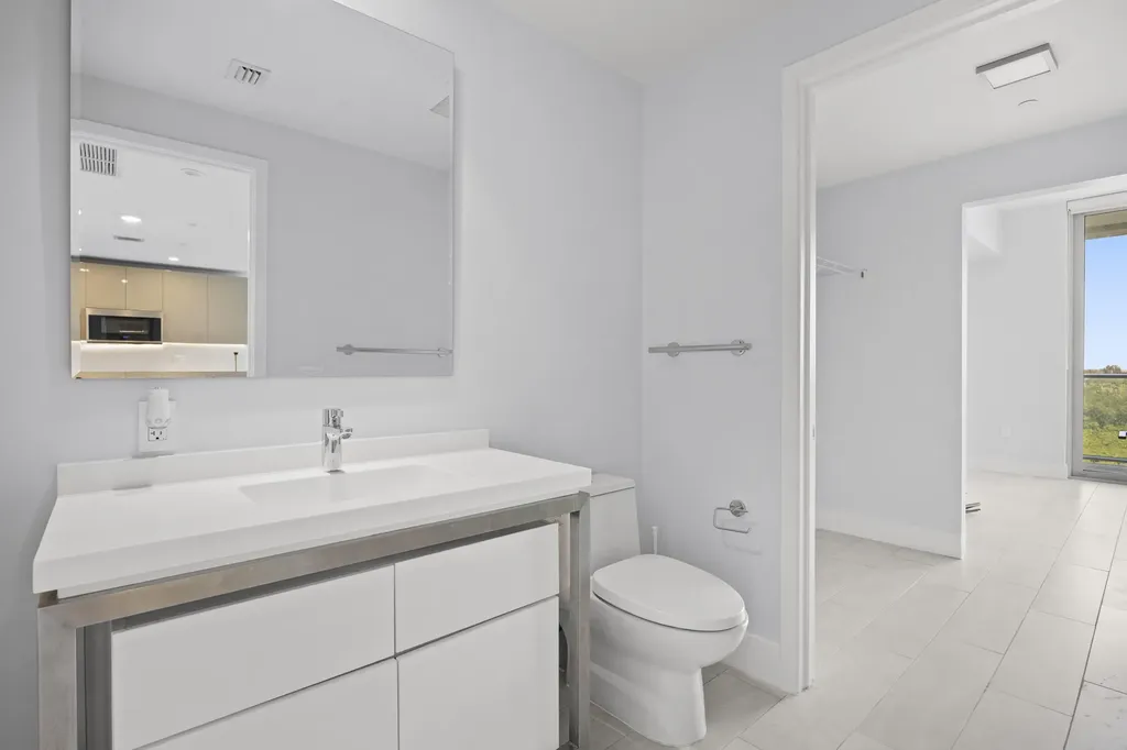 2000 Metropica Way Sunrise FL 33323