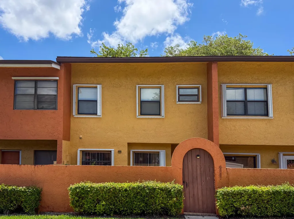 4567 NW 90th Avenue Sunrise FL 33351