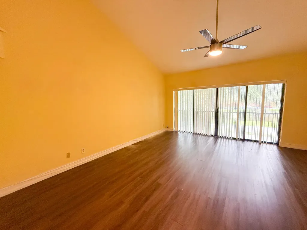4567 NW 90th Avenue Sunrise FL 33351