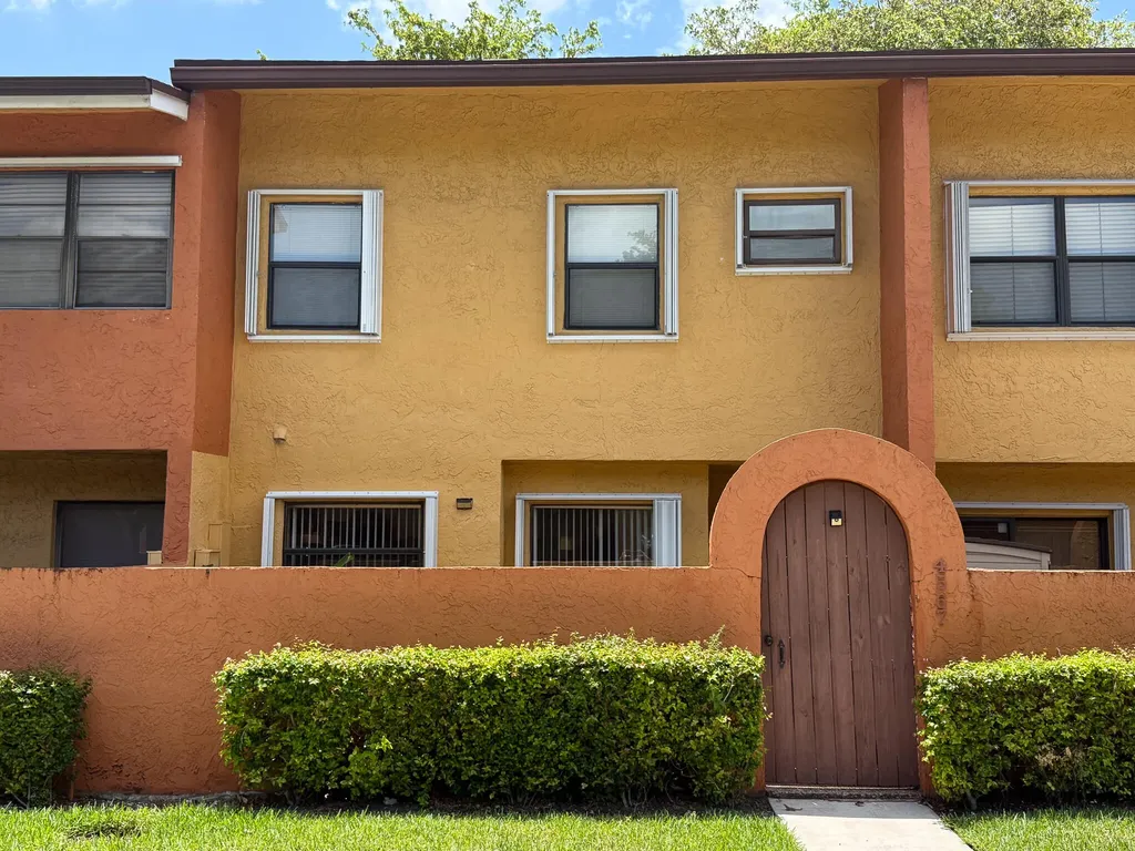 4567 NW 90th Avenue Sunrise FL 33351