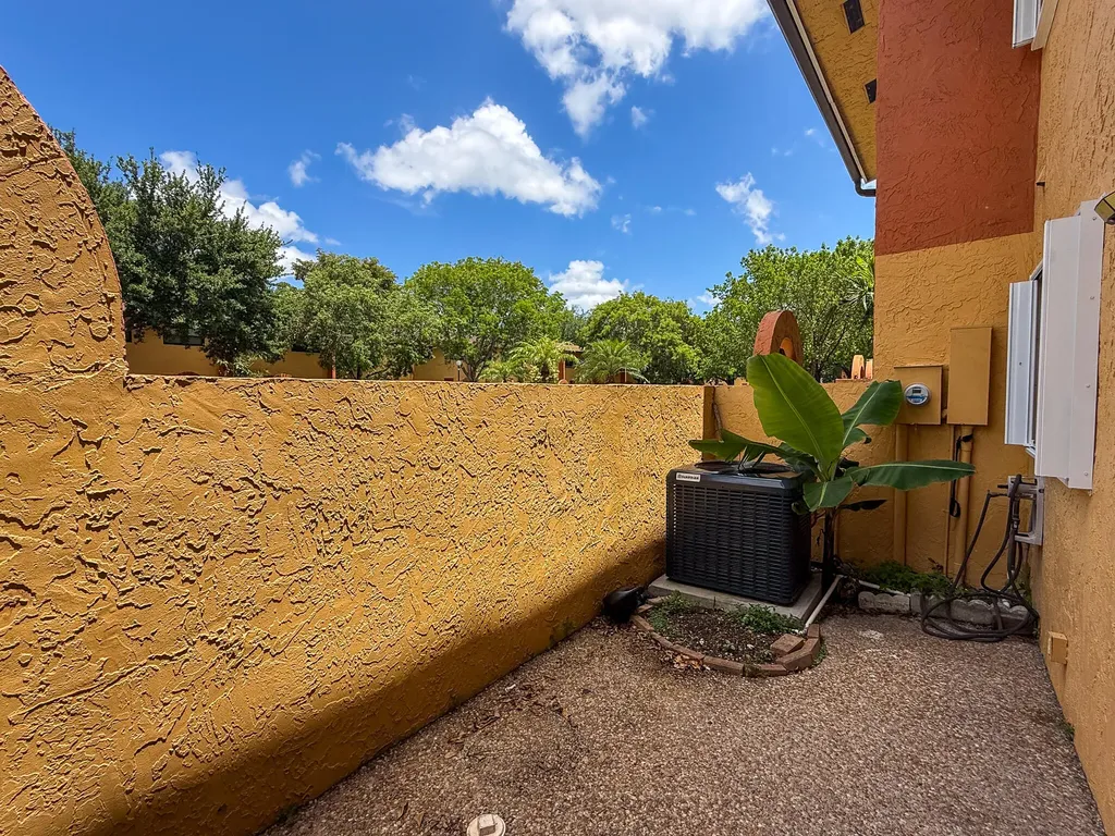 4567 NW 90th Avenue Sunrise FL 33351