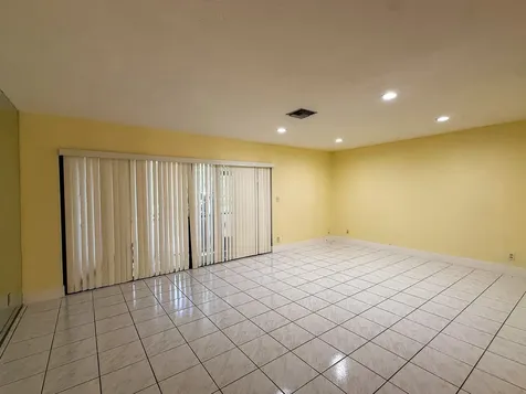 4567 NW 90th Avenue Sunrise FL 33351