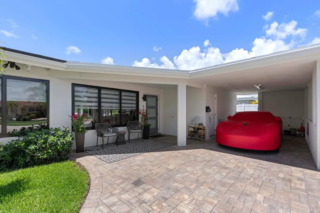 160 SE 12th Court Pompano Beach FL 33060
