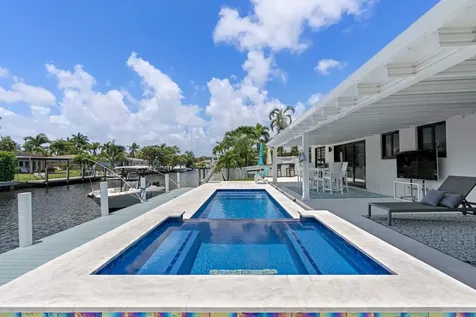 160 SE 12th Court Pompano Beach FL 33060