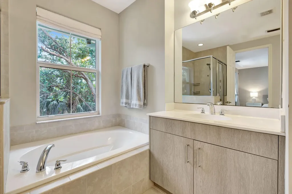 1136 Piccadilly Street Palm Beach Gardens FL 33418