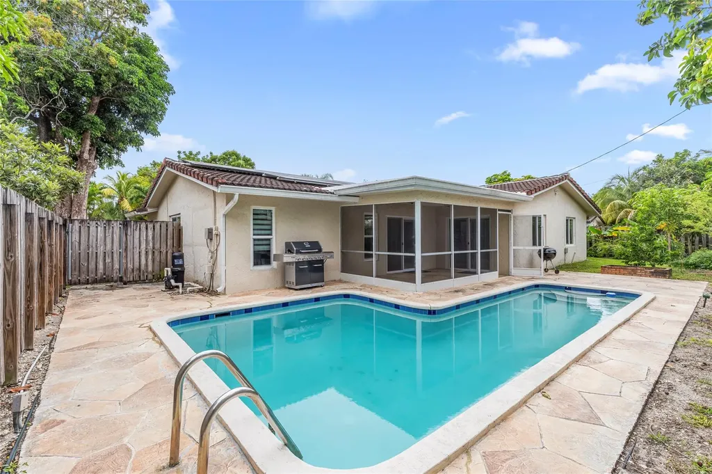 4112 NW 78th Lane Coral Springs FL 33065