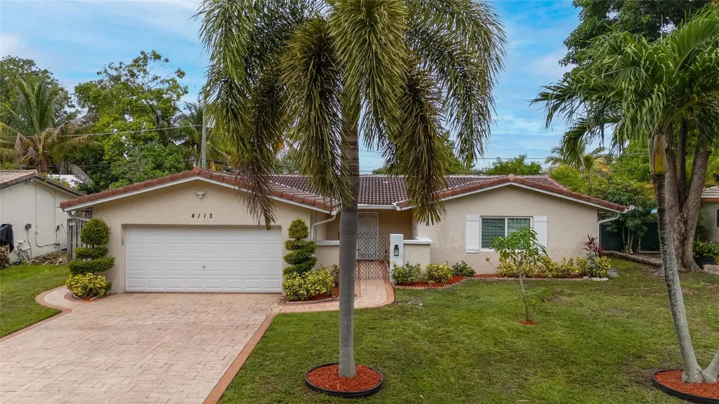 4112 NW 78th Lane Coral Springs FL 33065