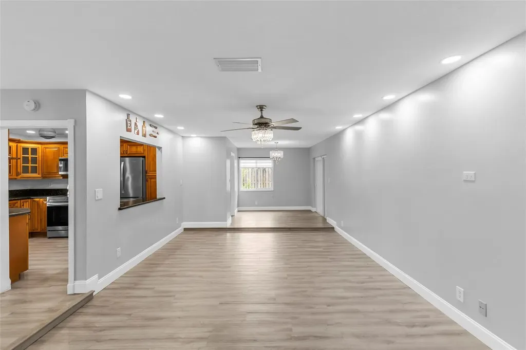 4112 NW 78th Lane Coral Springs FL 33065