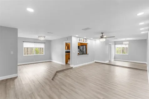 4112 NW 78th Lane Coral Springs FL 33065