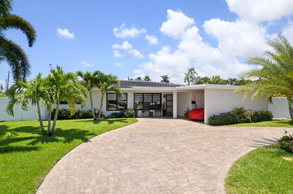 160 SE 12th Court Pompano Beach FL 33060