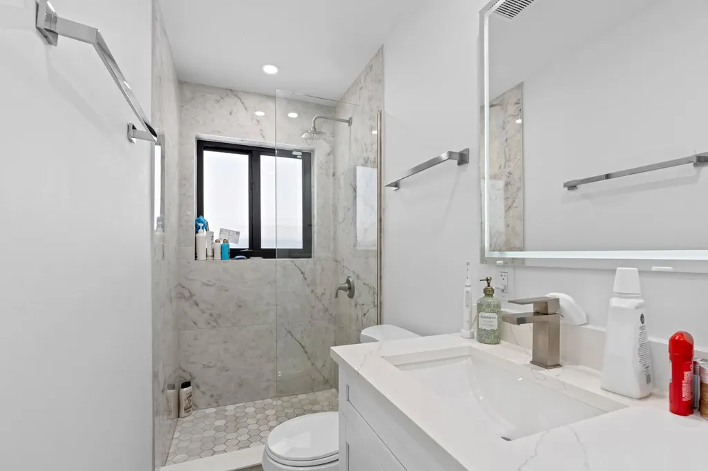 160 SE 12th Court Pompano Beach FL 33060