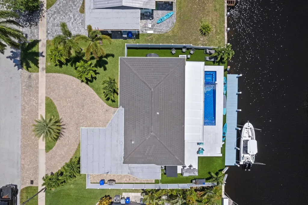 160 SE 12th Court Pompano Beach FL 33060