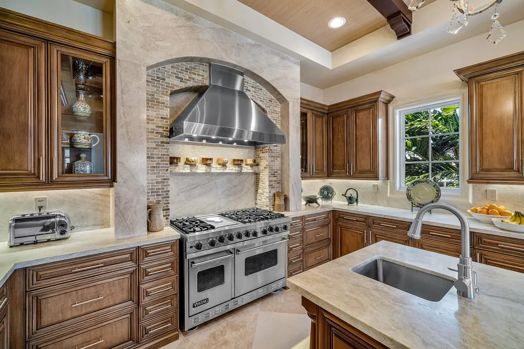 7350 NE 8th Drive Boca Raton FL 33487