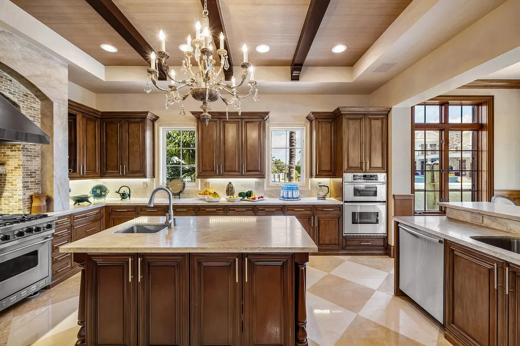 7350 NE 8th Drive Boca Raton FL 33487